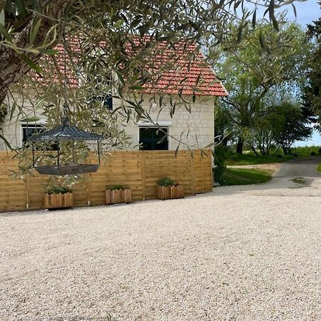 Hotel Le Relais, La Dormance, Le Bois Dormant à Châteauvieux Extérieur photo