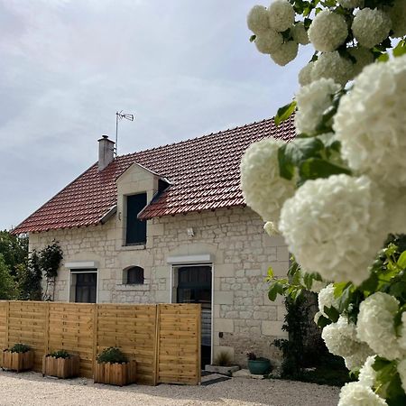 Hotel Le Relais, La Dormance, Le Bois Dormant à Châteauvieux Extérieur photo