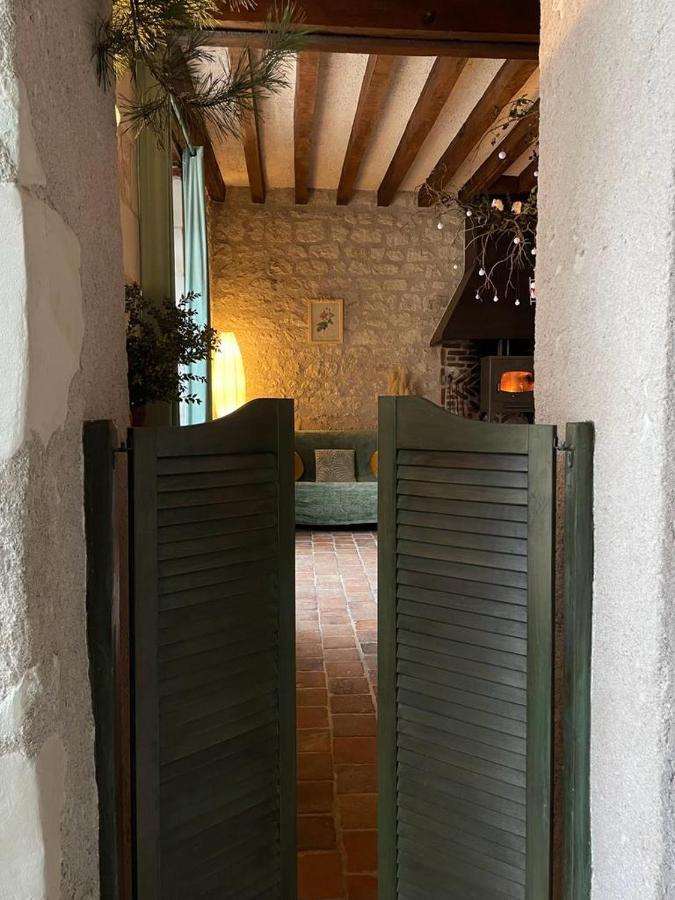 Hotel Le Relais, La Dormance, Le Bois Dormant à Châteauvieux Extérieur photo