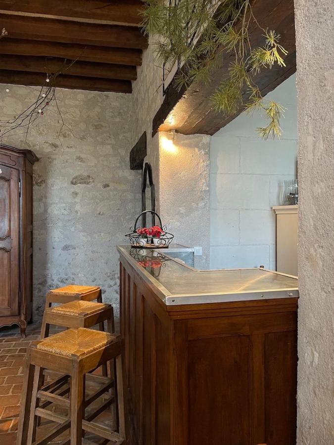 Hotel Le Relais, La Dormance, Le Bois Dormant à Châteauvieux Extérieur photo