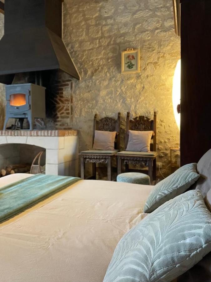 Hotel Le Relais, La Dormance, Le Bois Dormant à Châteauvieux Extérieur photo