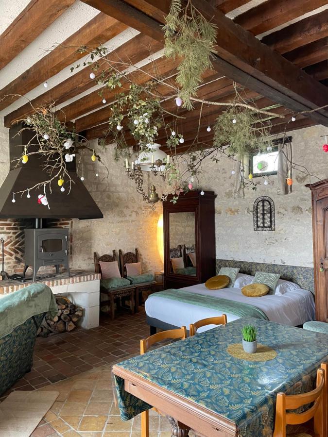 Hotel Le Relais, La Dormance, Le Bois Dormant à Châteauvieux Extérieur photo