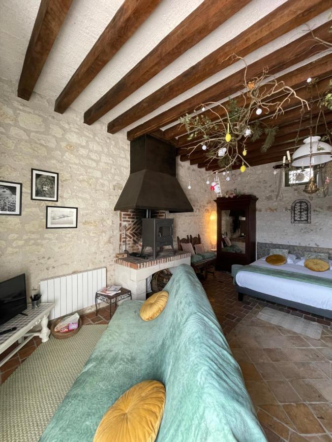 Hotel Le Relais, La Dormance, Le Bois Dormant à Châteauvieux Extérieur photo