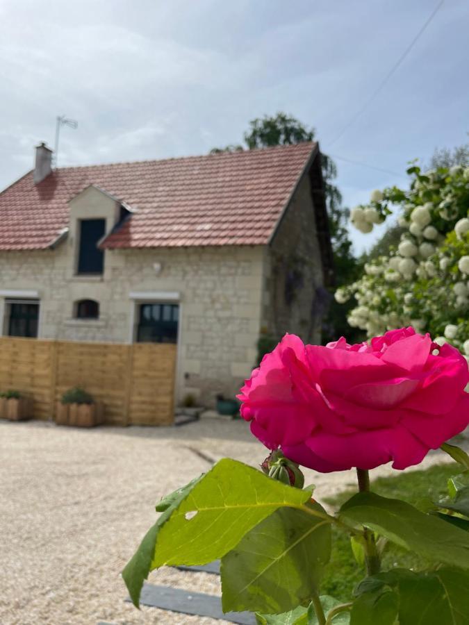 Hotel Le Relais, La Dormance, Le Bois Dormant à Châteauvieux Extérieur photo
