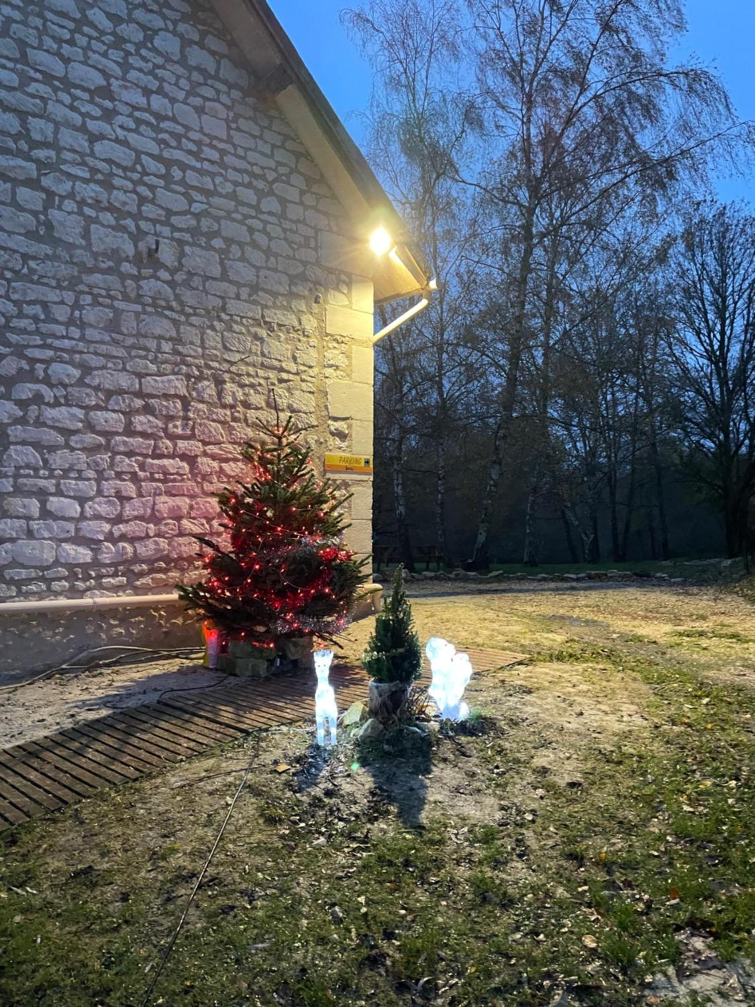 Hotel Le Relais, La Dormance, Le Bois Dormant à Châteauvieux Extérieur photo