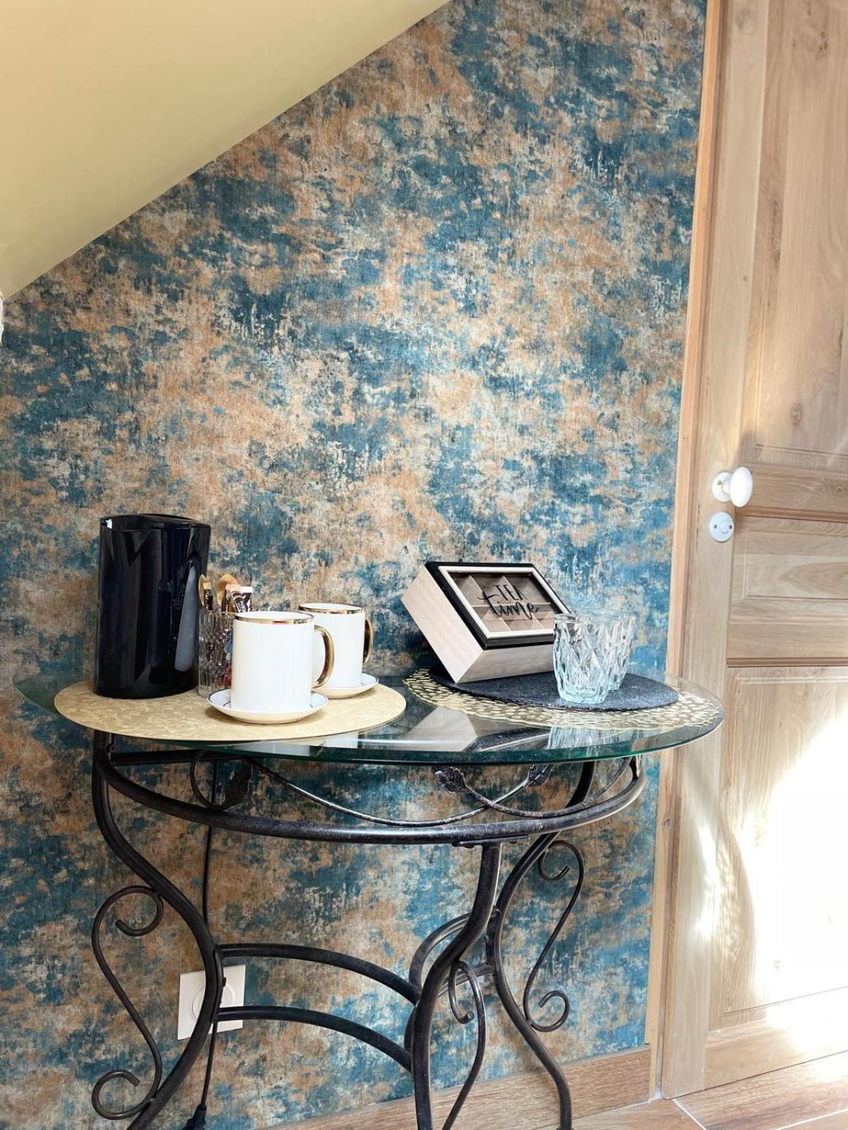 Hotel Le Relais, La Dormance, Le Bois Dormant à Châteauvieux Extérieur photo