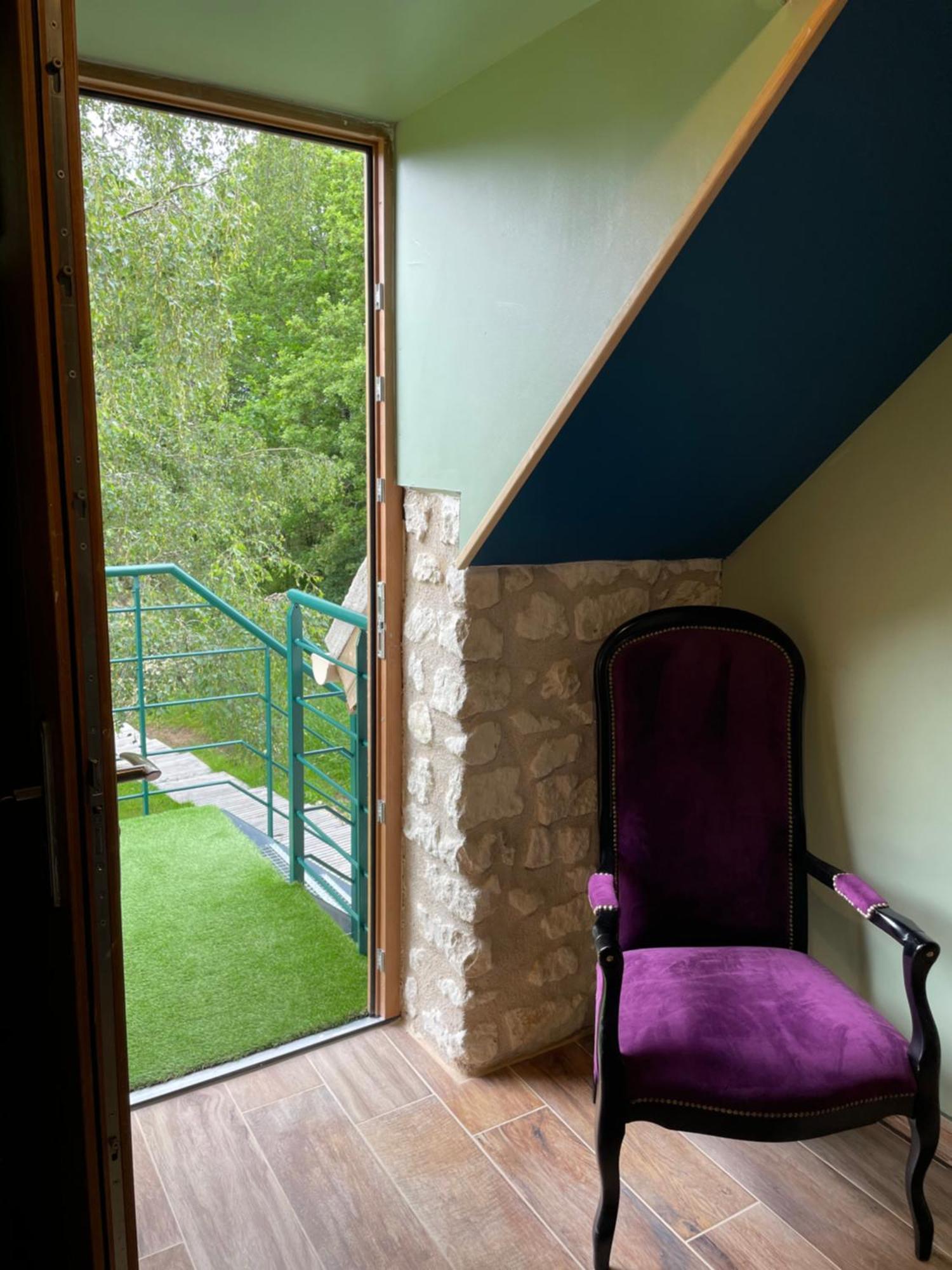 Hotel Le Relais, La Dormance, Le Bois Dormant à Châteauvieux Extérieur photo