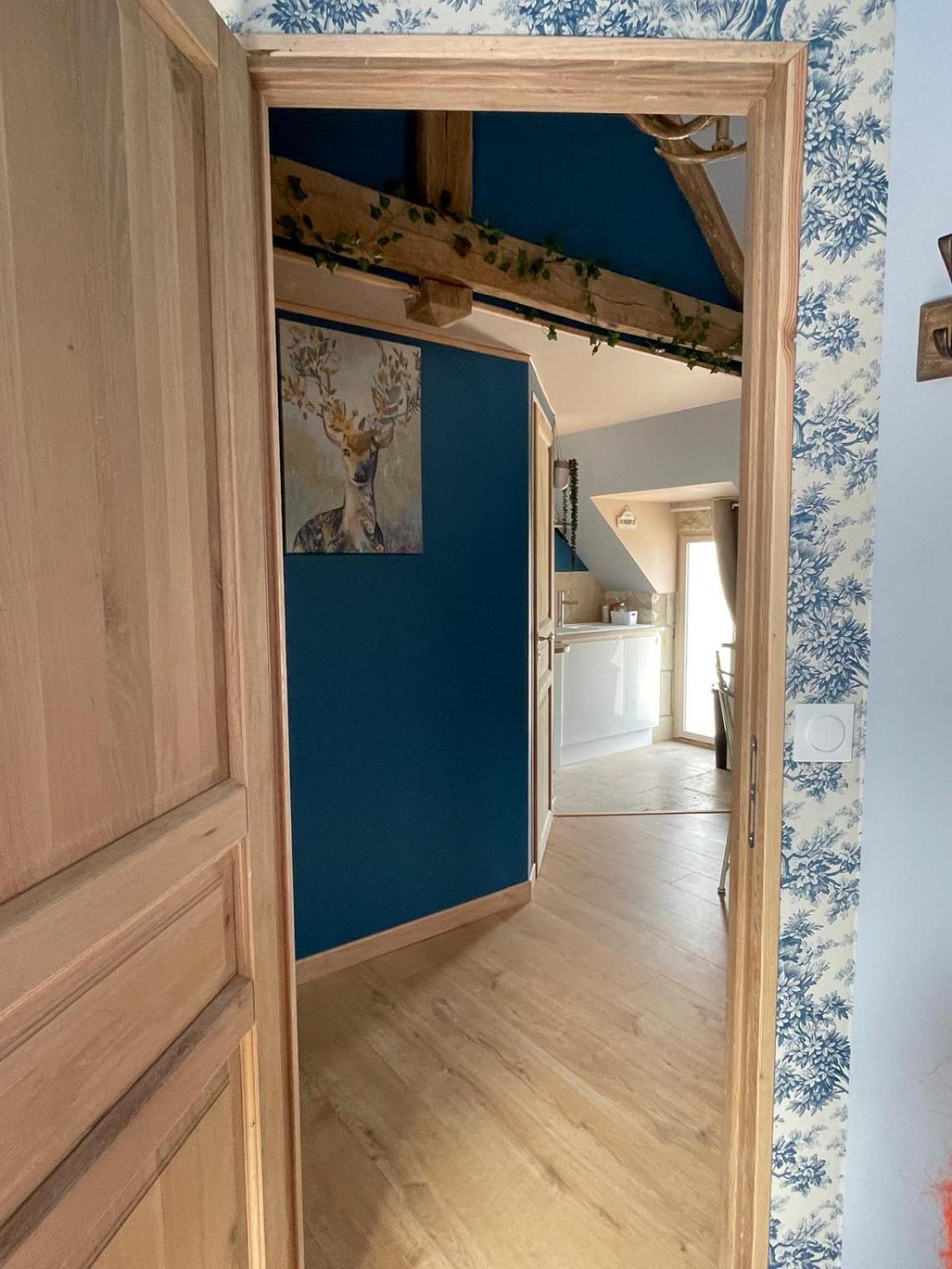 Hotel Le Relais, La Dormance, Le Bois Dormant à Châteauvieux Extérieur photo