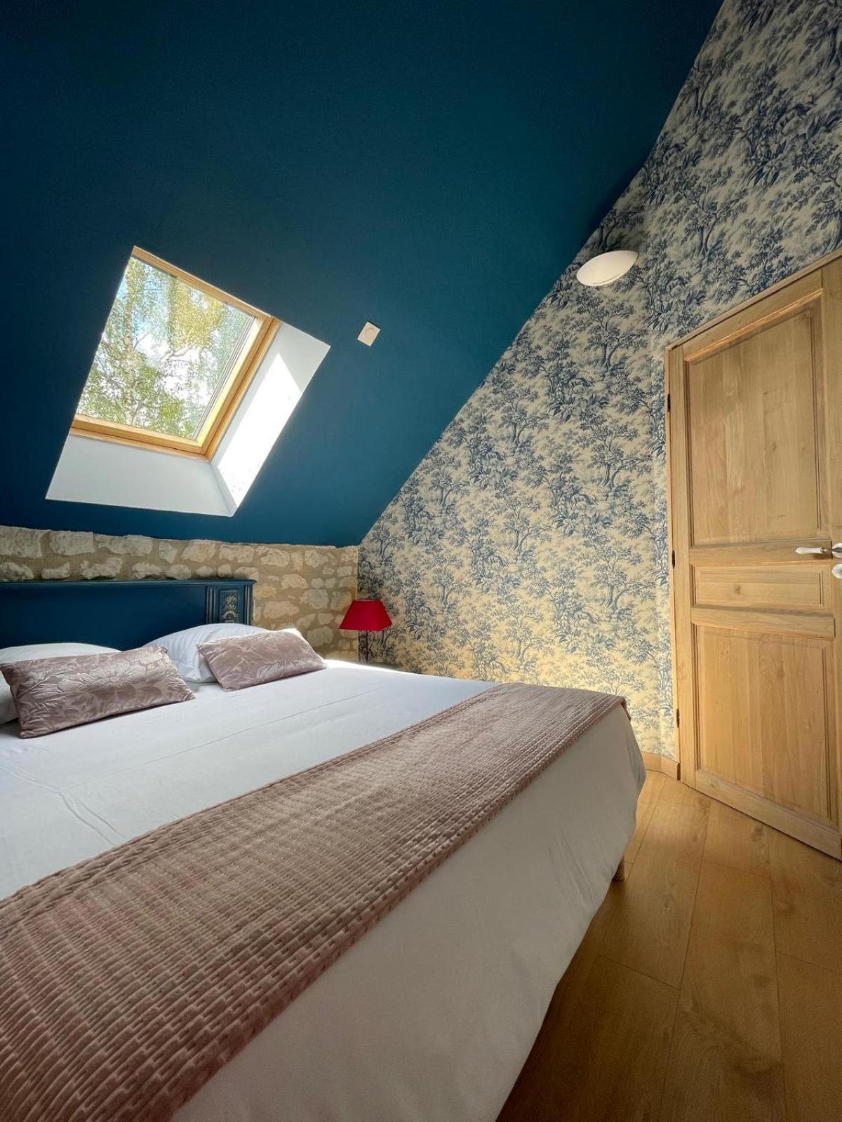 Hotel Le Relais, La Dormance, Le Bois Dormant à Châteauvieux Extérieur photo